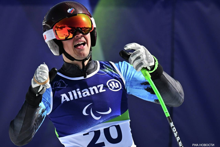 Российский горнолыжник Алексей Бугаев завоевал бронзовую медаль в скоростном спуске на Паралимпийских играх в Италии.