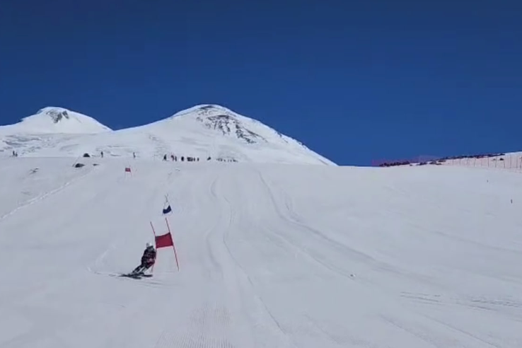 Наши спортсмены сражаются на трассе!