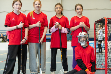 Стартовал областной фестиваль по флорболу среди школьных спортивных клубов Ленобласти